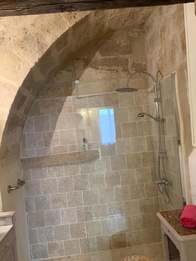Appartement De Charme Dans Le Coeur Historique D'위제 외부 사진